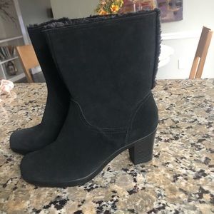 NWOT Clark bendable boots